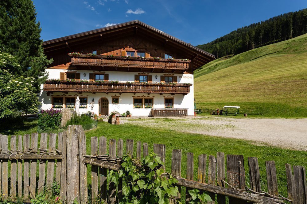 Pension Reaserhof in Racines – Holidays on a nature farm